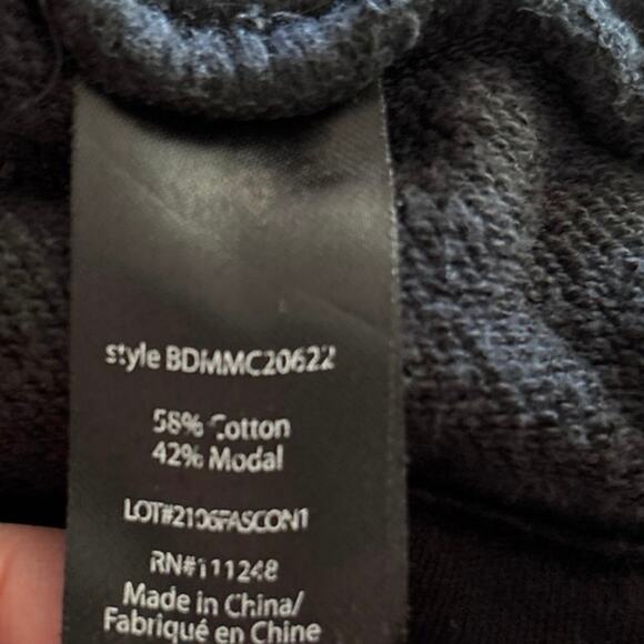 Barefoot Dreams Malibu Collection Size M French Terry Jogger Sweatpants Black - Picture 4 of 5